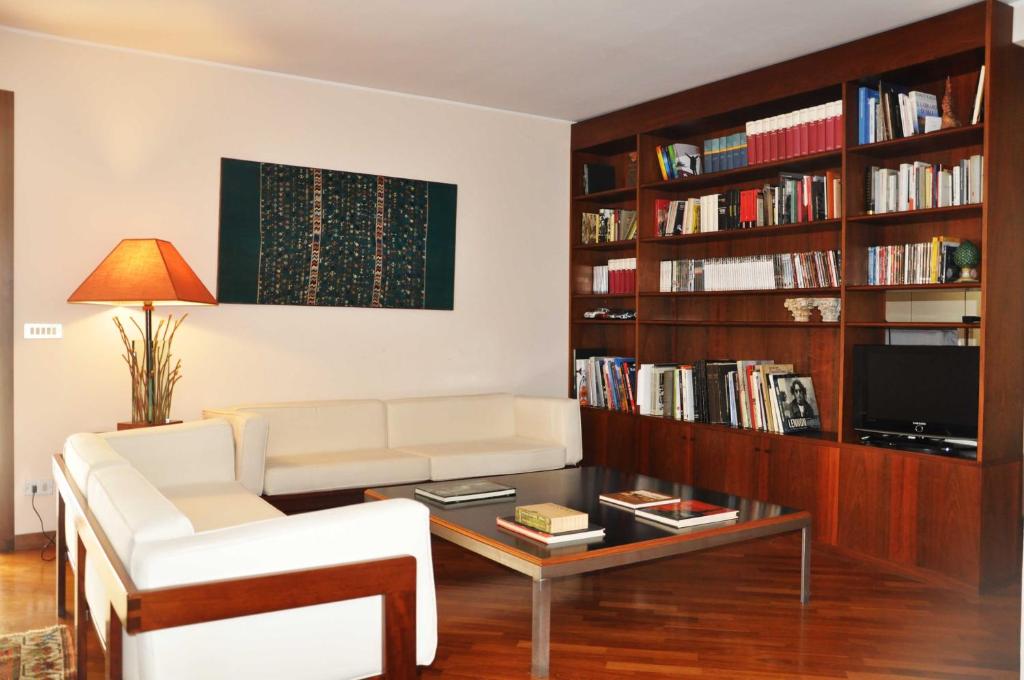 Magic Suite - top in Messina room 2